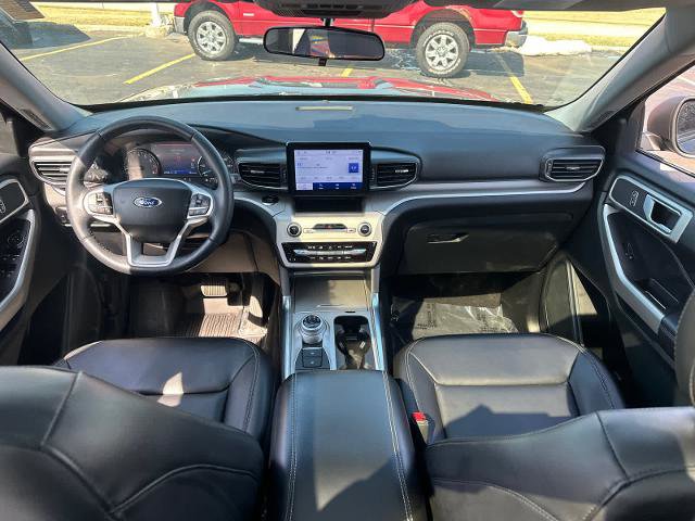 Certified 2023 Ford Explorer XLT w/ Equipment Group 202A image 15