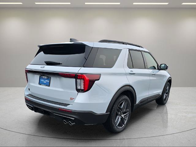 Certified 2026 Ford Explorer ST AWD/4WD image 7
