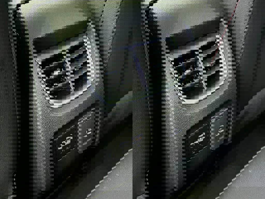 Used 2023 Chevrolet Blazer RS w/ Enhanced Convenience Package image 16