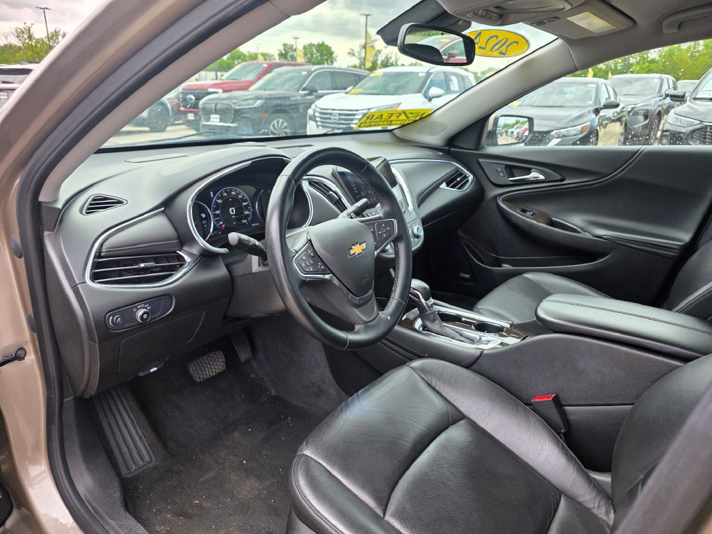 Used 2024 Chevrolet Malibu LT FWD image 16