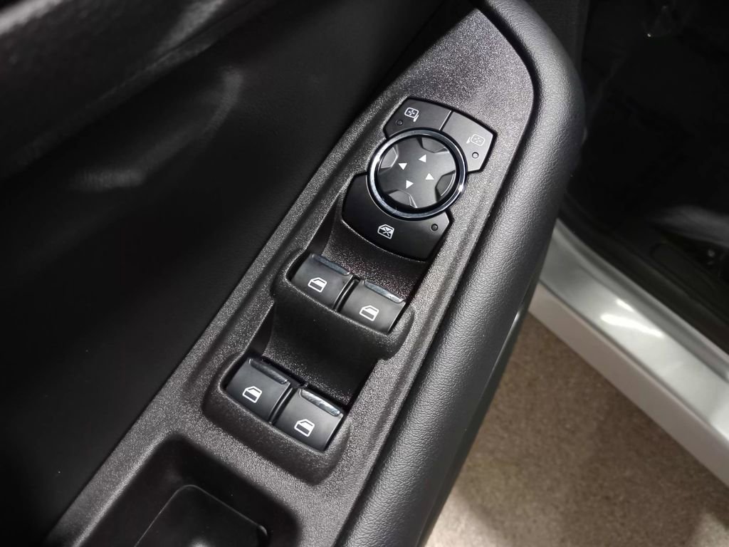 Certified 2024 Ford Edge SE w/ Black Appearance Package AWD/4WD image 19