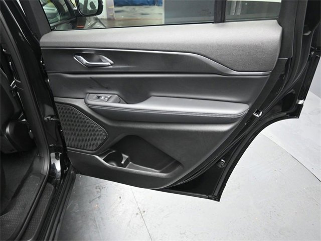 Used 2025 Jeep Grand Cherokee L Laredo w/ Luxury Tech Group I image 26