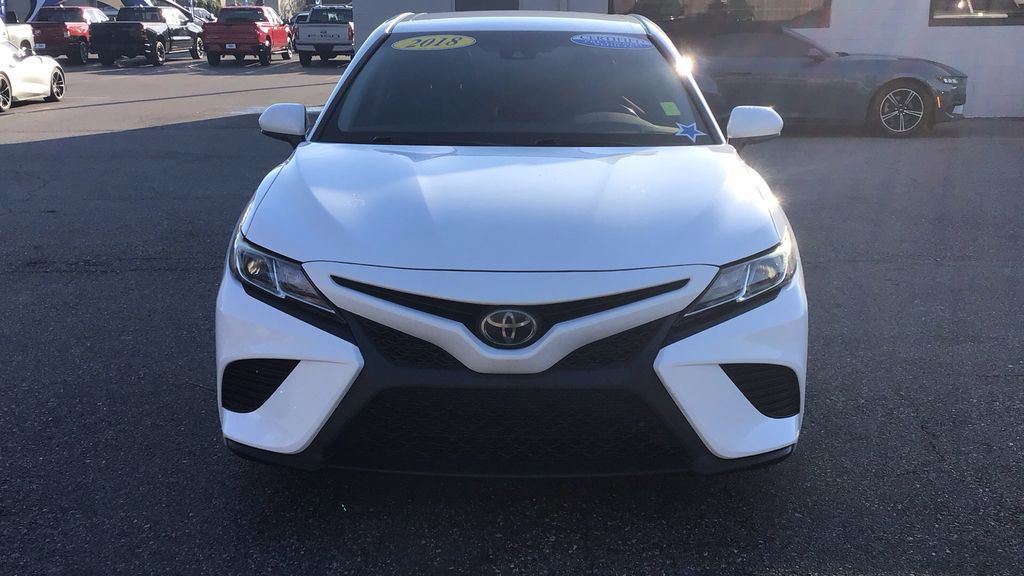 Used 2018 Toyota Camry SE image 8