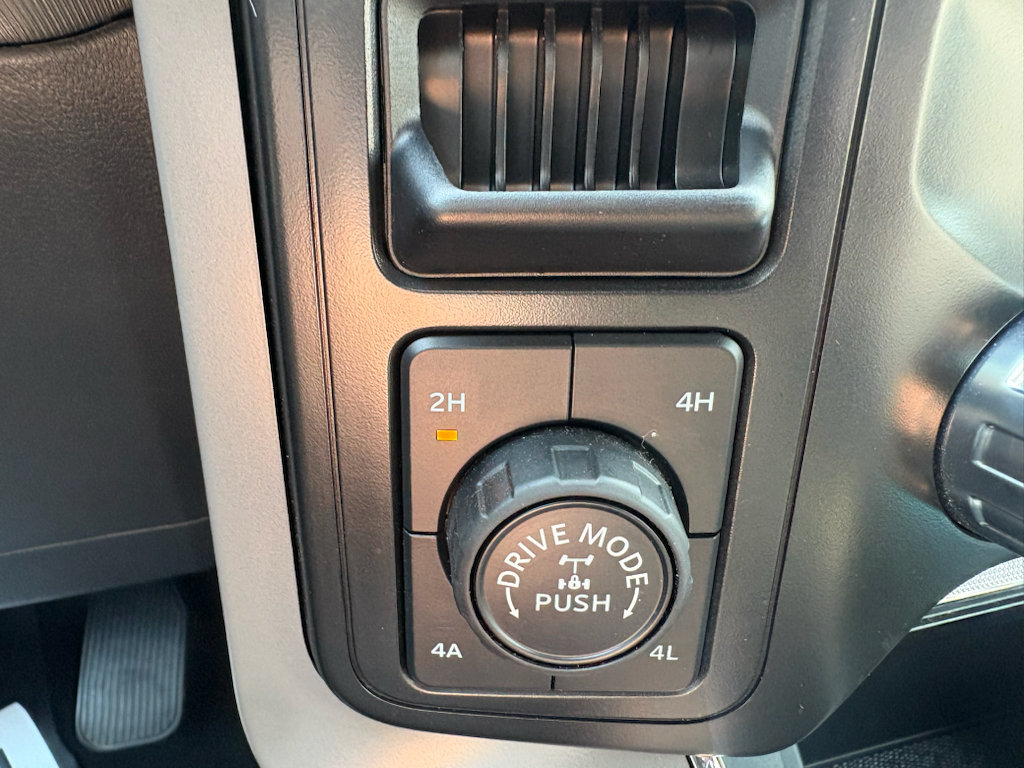 Certified 2024 Ford F150 Lariat w/ FX4 Off-Road Package AWD/4WD image 13