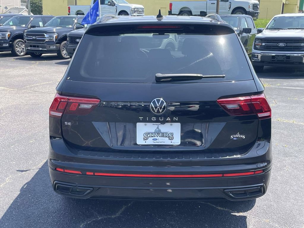 Used 2023 Volkswagen Tiguan SE R-Line FWD image 4