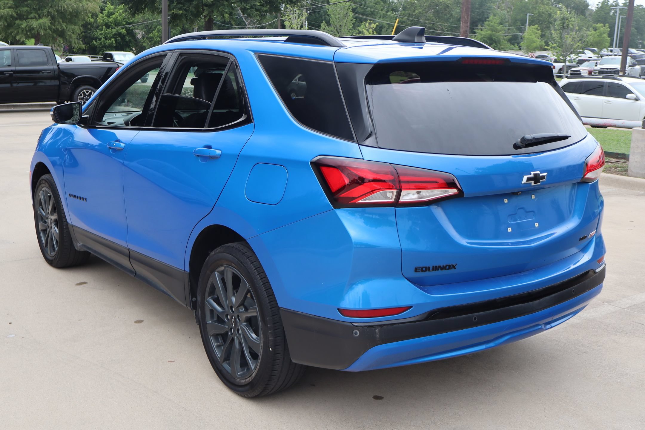 Used 2024 Chevrolet Equinox RS AWD/4WD image 6