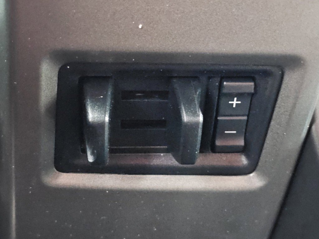 Certified 2019 Ford Expedition Max XLT w/ Equipment Group 202A image 31