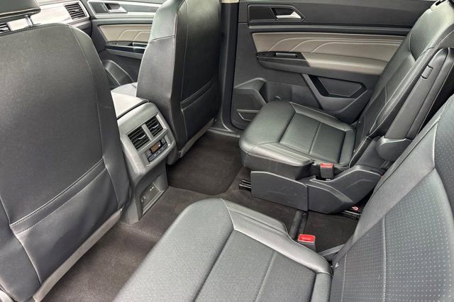 Used 2021 Volkswagen Atlas SEL R-Line image 14