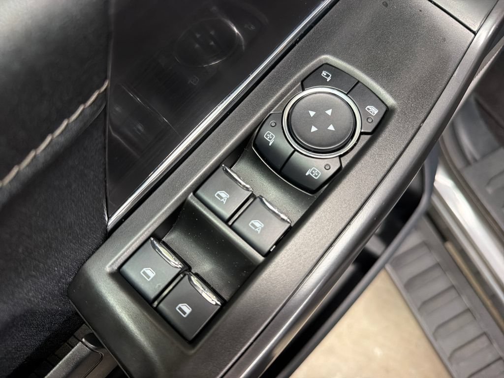 Certified 2025 Ford F150 Lariat w/ Equipment Group 501A Mid AWD/4WD image 18