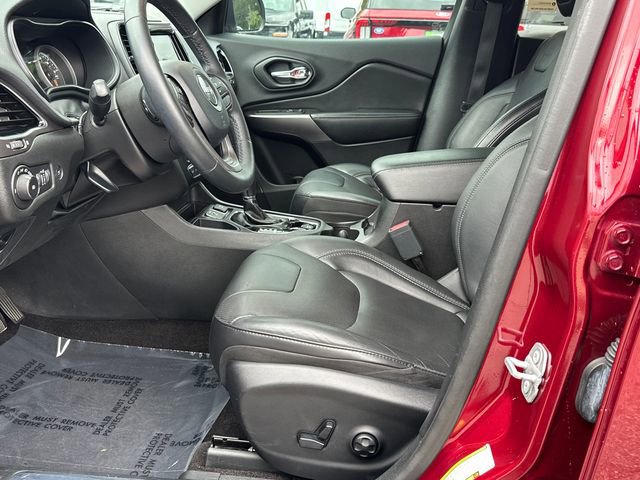 Used 2019 Jeep Cherokee Limited FWD image 9