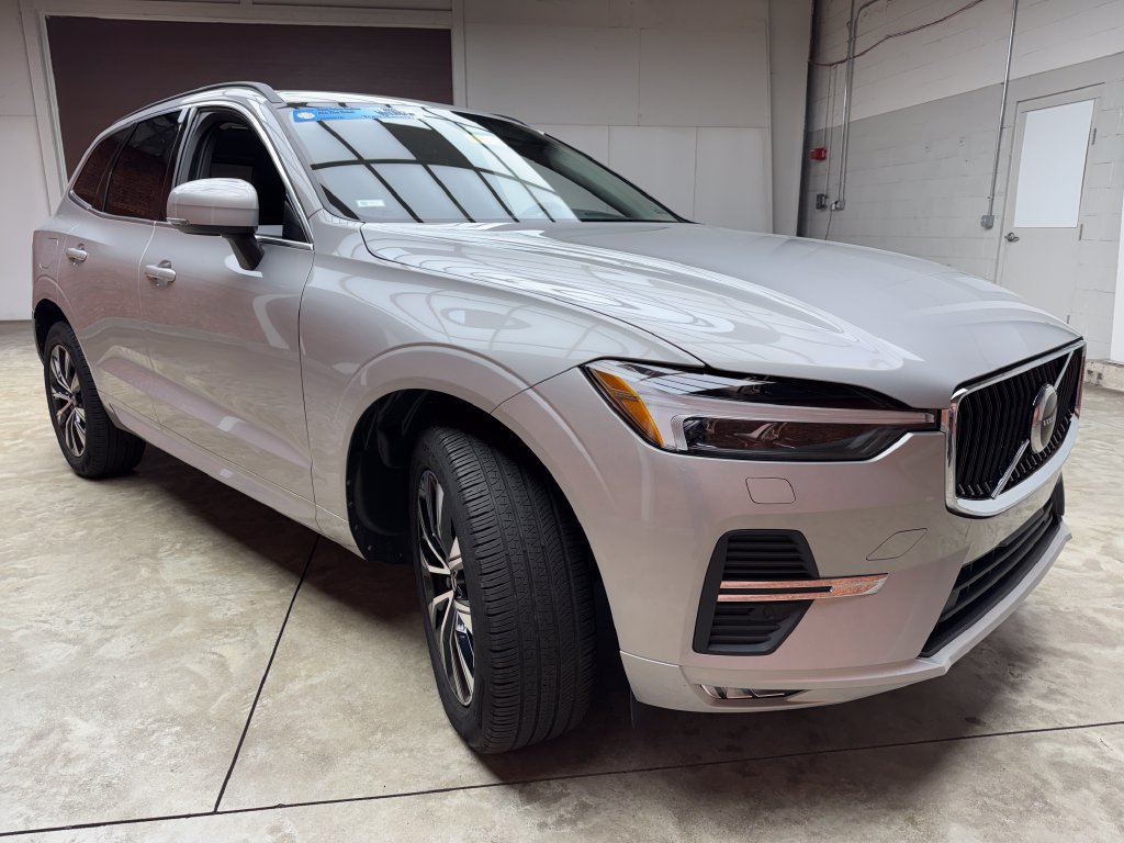 Used 2023 Volvo XC60 B5 Core w/ Climate Package AWD/4WD image 8