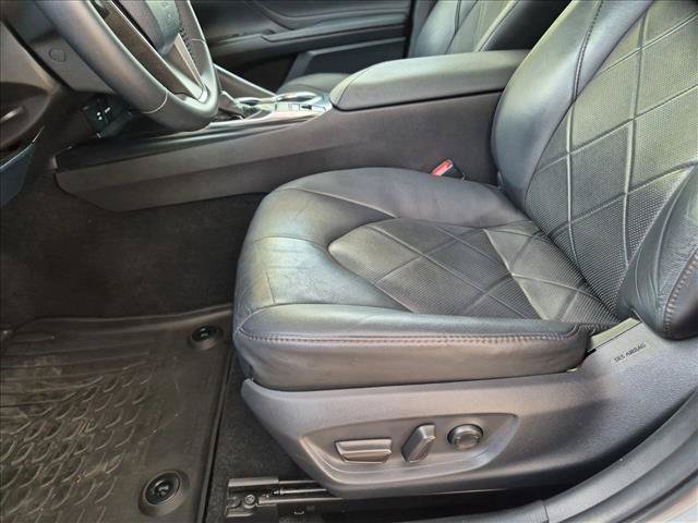 Used 2018 Toyota Camry XLE FWD image 15