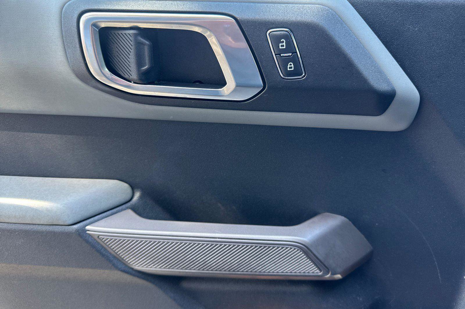 Certified 2023 Ford Bronco Badlands image 16