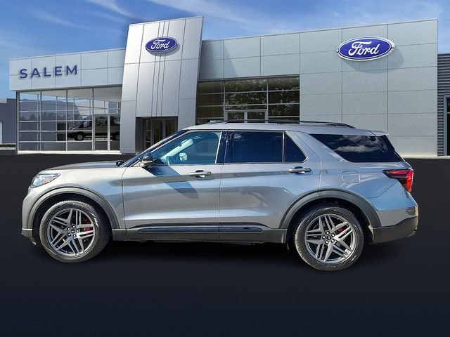 Certified 2025 Ford Explorer ST AWD/4WD image 5