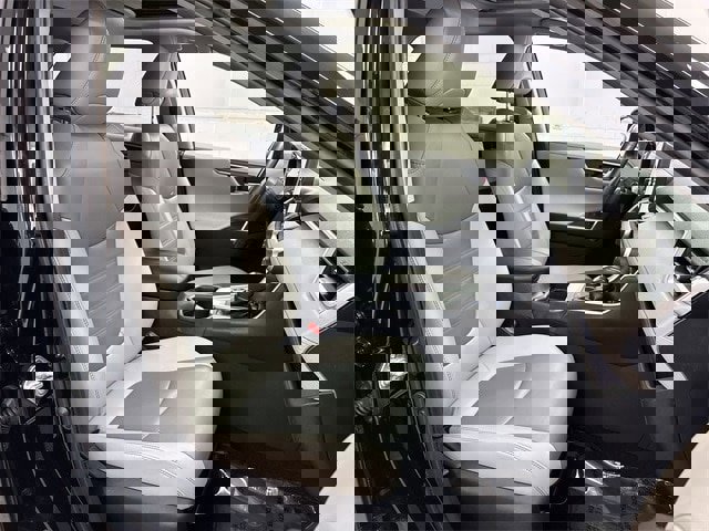 Used 2020 Toyota RAV4 Limited w/ All Weather Liner Package image 15