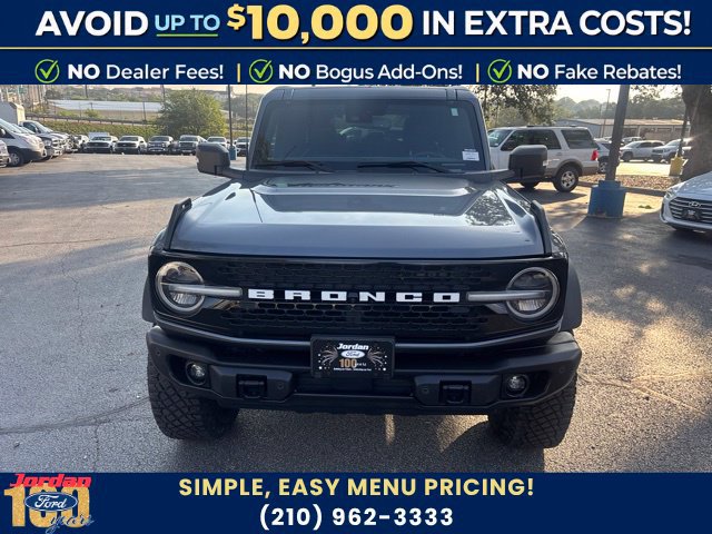 Certified 2023 Ford Bronco Wildtrak AWD/4WD image 2