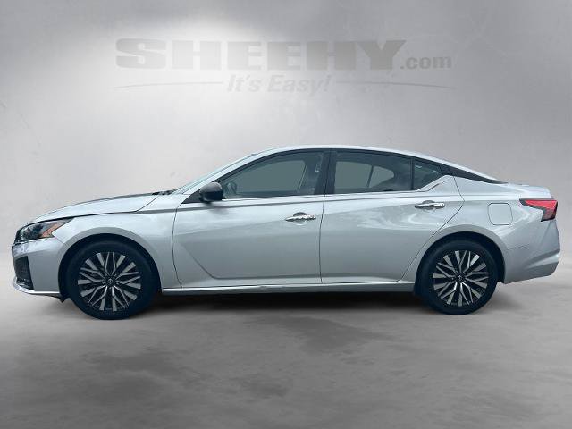 Used 2024 Nissan Altima 2.5 SV FWD image 15