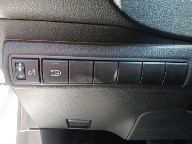 Used 2023 Toyota Corolla LE FWD image 16