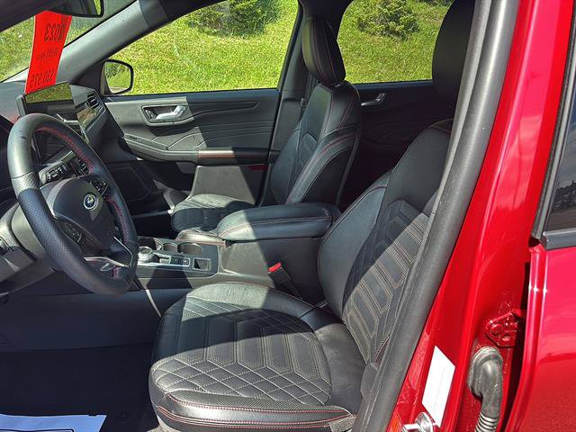 Certified 2023 Ford Escape ST-Line Elite w/ Premium Technology Package AWD/4WD image 11