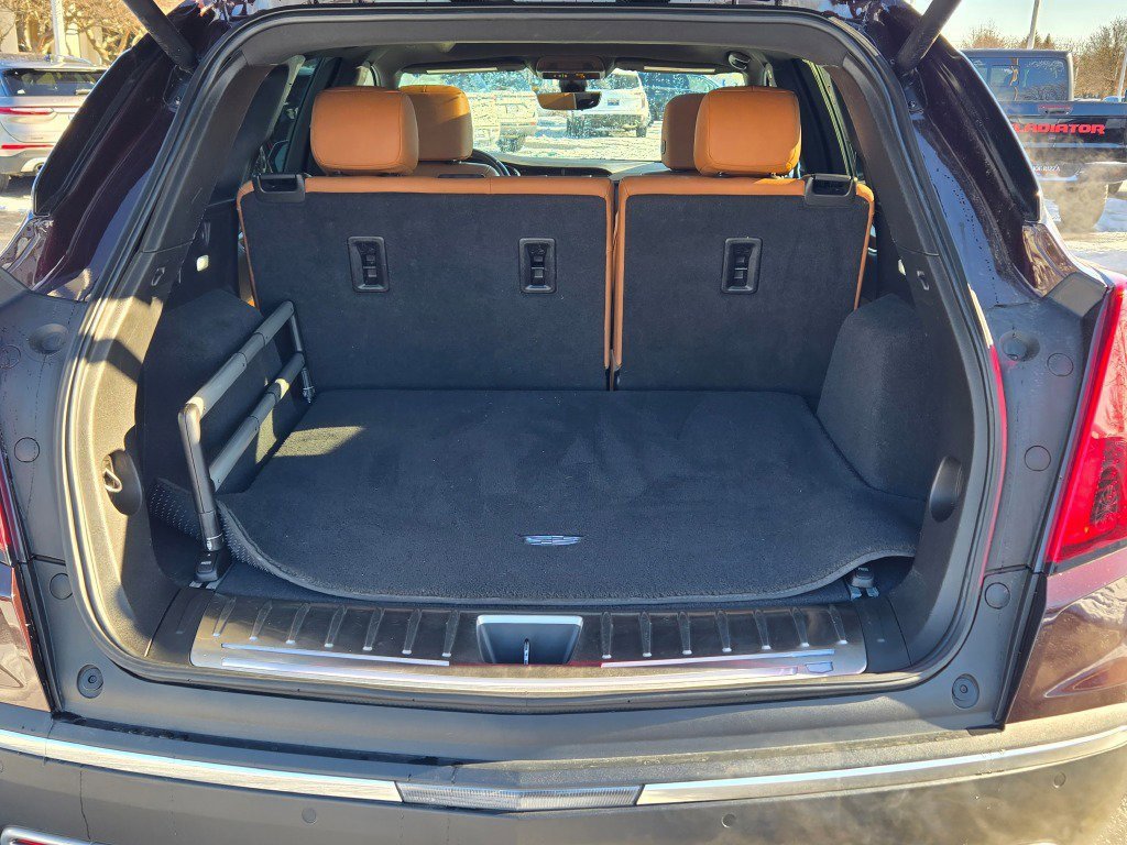 Used 2021 Cadillac XT5 Premium Luxury image 13