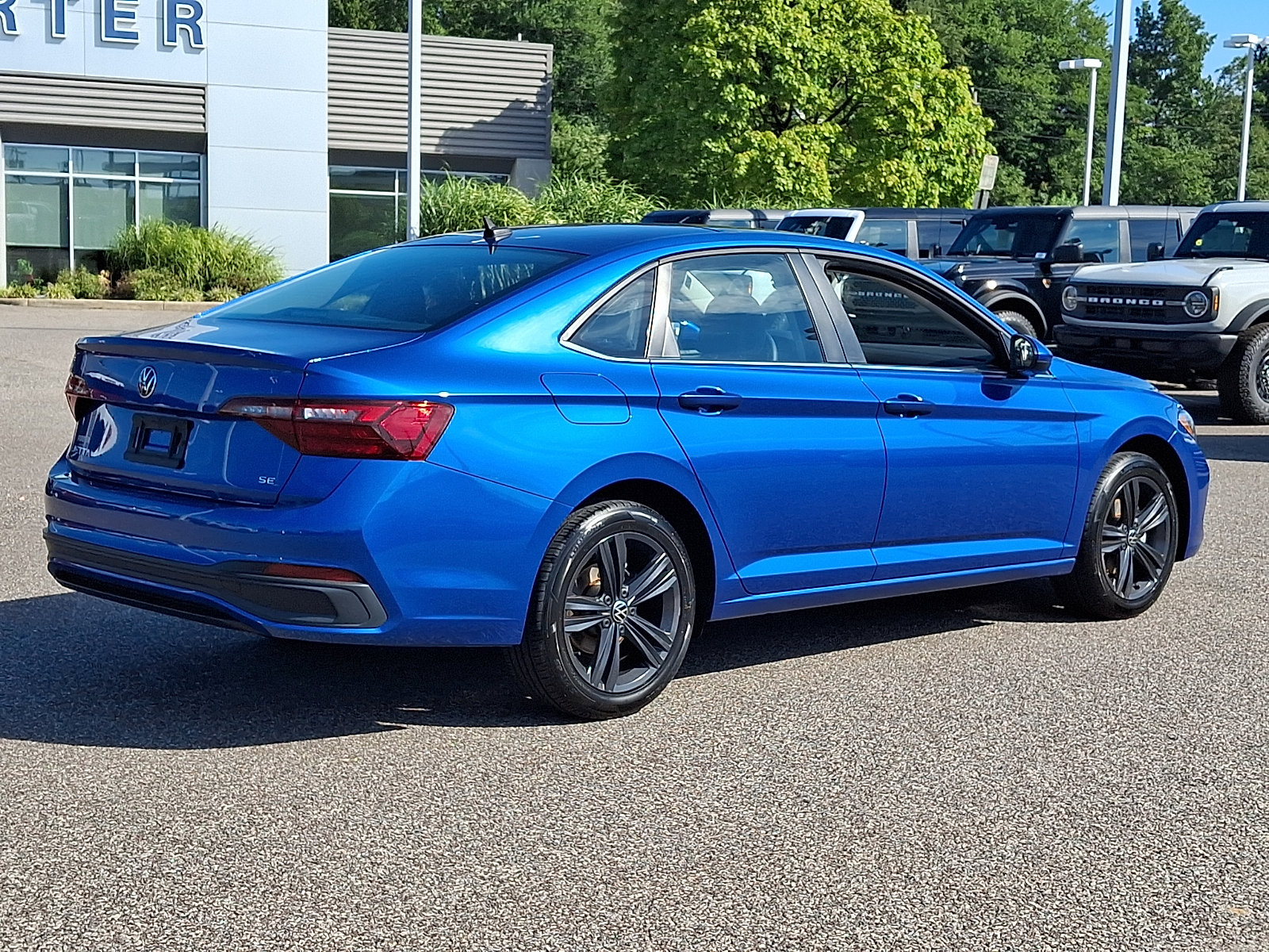 Used 2022 Volkswagen Jetta SE FWD image 11