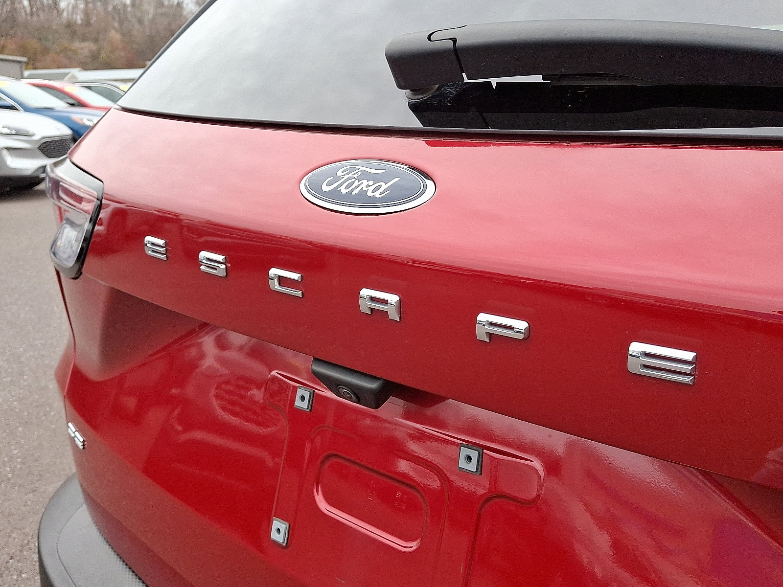 Certified 2020 Ford Escape SE image 31
