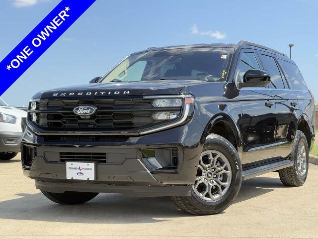 Certified 2025 Ford Expedition Active RWD image 2