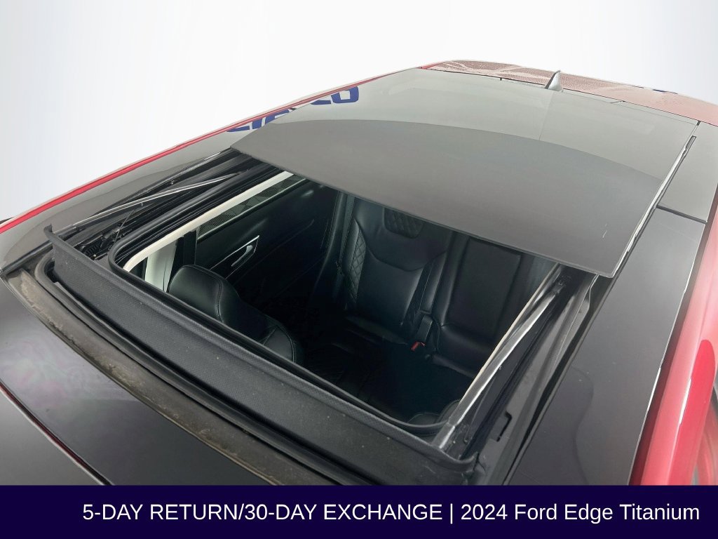Certified 2024 Ford Edge Titanium w/ Equipment Group 301A AWD/4WD image 17