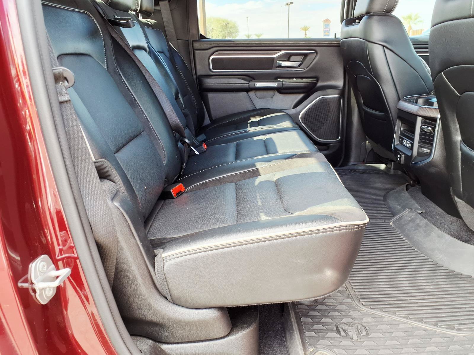 Used 2025 RAM 1500 Laramie w/ Sport Appearance Package AWD/4WD image 13