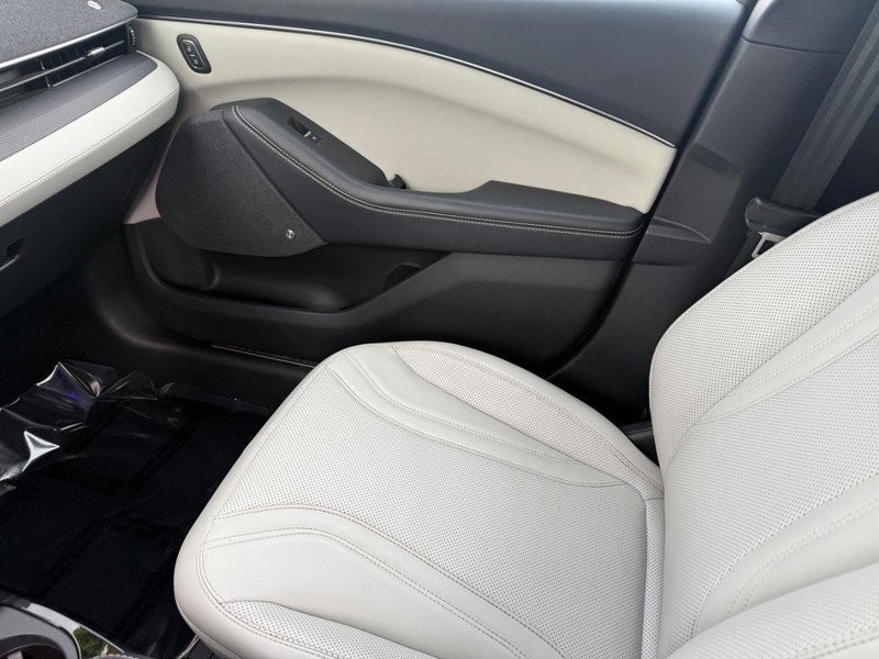 Certified 2022 Ford Mustang Mach-E Premium image 26