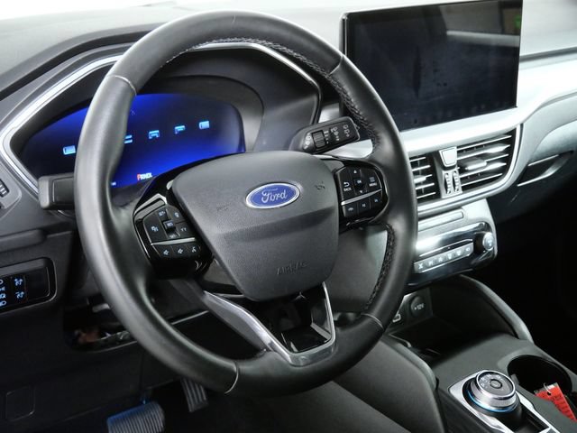 Certified 2024 Ford Escape Platinum AWD/4WD image 18