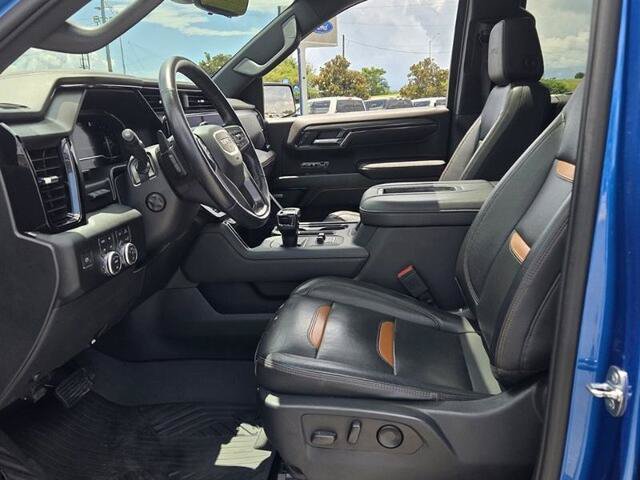 Used 2022 GMC Sierra 1500 AT4 w/ AT4 Premium Package AWD/4WD image 5