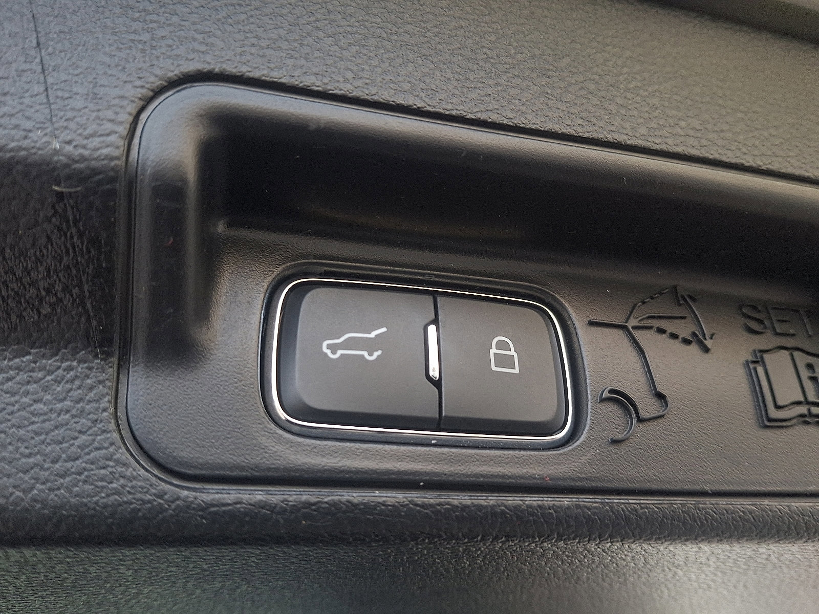 Certified 2022 Ford Explorer ST w/ Equipment Group 401A image 29