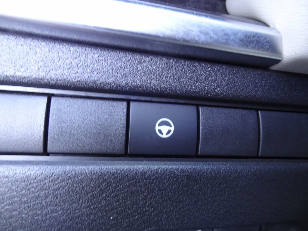 Used 2021 Nissan Rogue SL w/ Premium Package AWD/4WD image 19