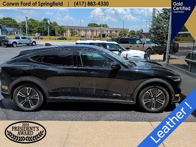 Certified 2022 Ford Mustang Mach-E Select w/ Comfort/Technology Package RWD image 5