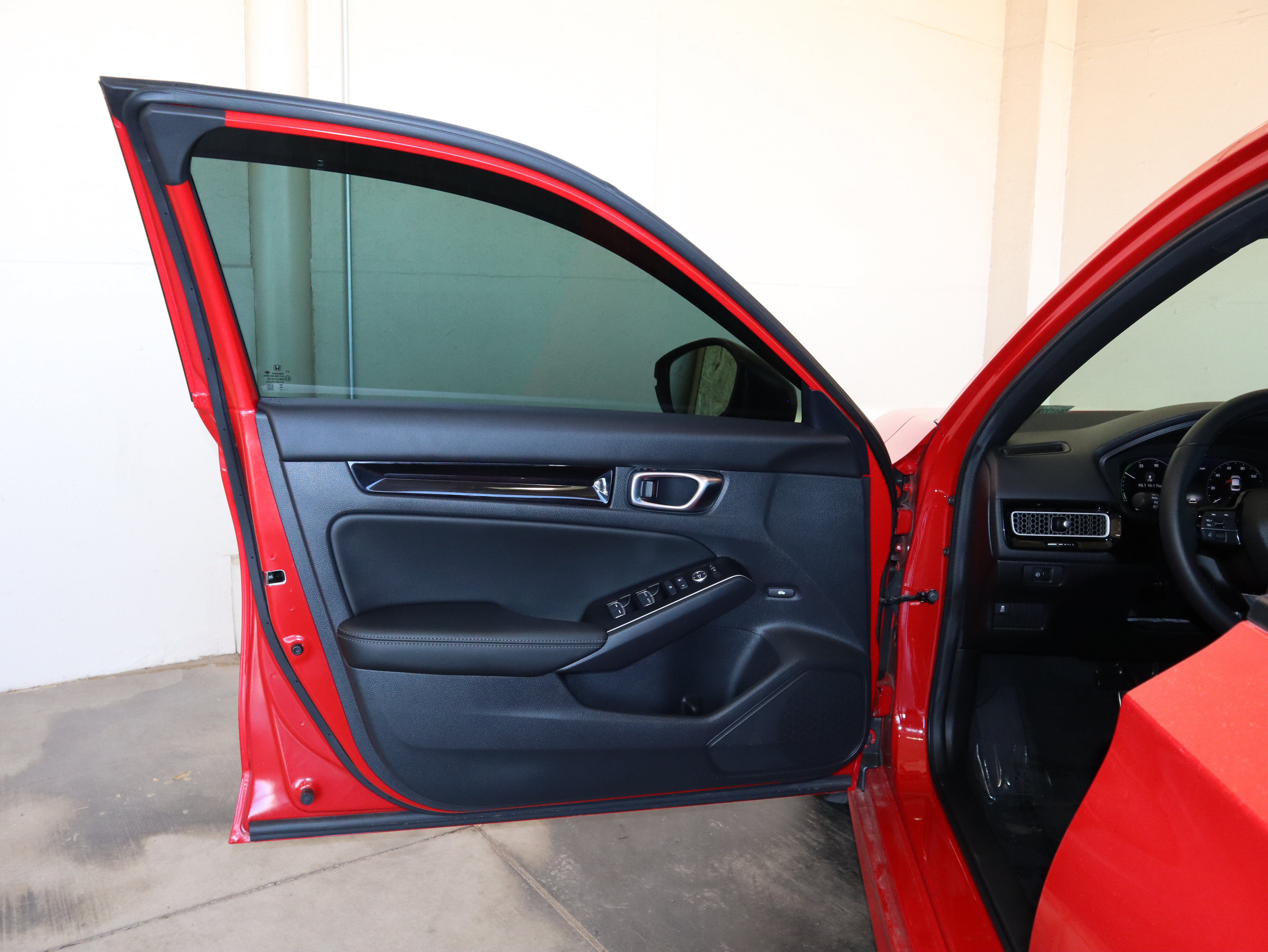 Used 2025 Honda Civic Sport image 30