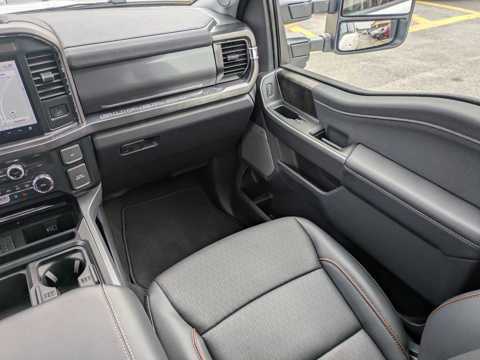 Certified 2026 Ford F250 Lariat w/ Black Appearance Package image 16