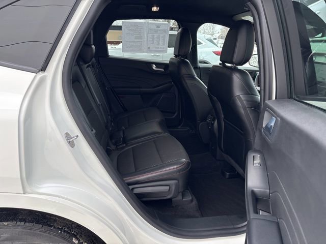 Certified 2024 Ford Escape ST-Line Elite AWD/4WD image 10