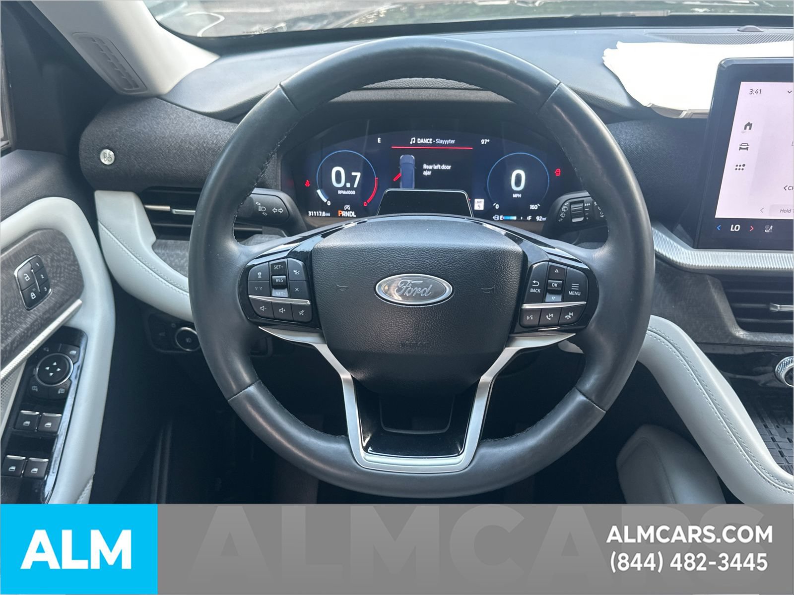 Certified 2025 Ford Explorer Platinum w/ Ultimate Package AWD/4WD image 27