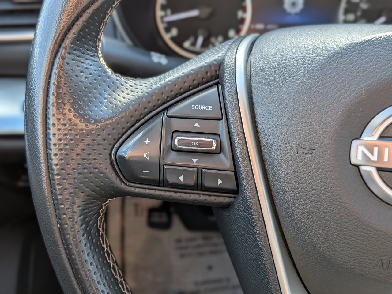 Used 2023 Nissan Maxima SV w/ Floor Mat Group FWD image 29