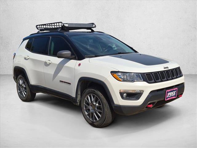 Used 2019 Jeep Compass Trailhawk w/ Cold Weather Group AWD/4WD image 3