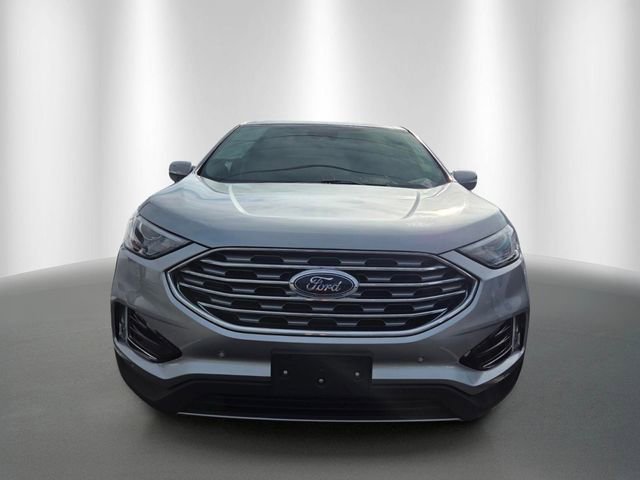 Certified 2024 Ford Edge Titanium AWD/4WD image 6