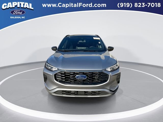 Certified 2023 Ford Escape ST-Line w/ Tech Pack #1 image 9