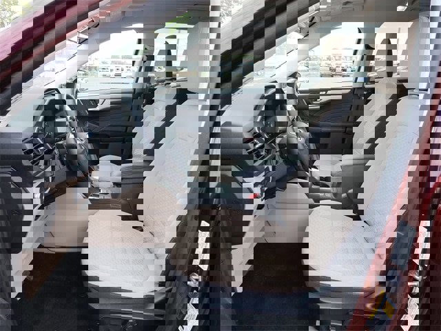 Certified 2021 Ford Escape SE w/ SE Sport Appearance Package image 16