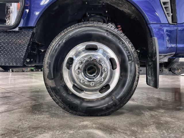 Certified 2026 Ford F350 Platinum AWD/4WD image 13