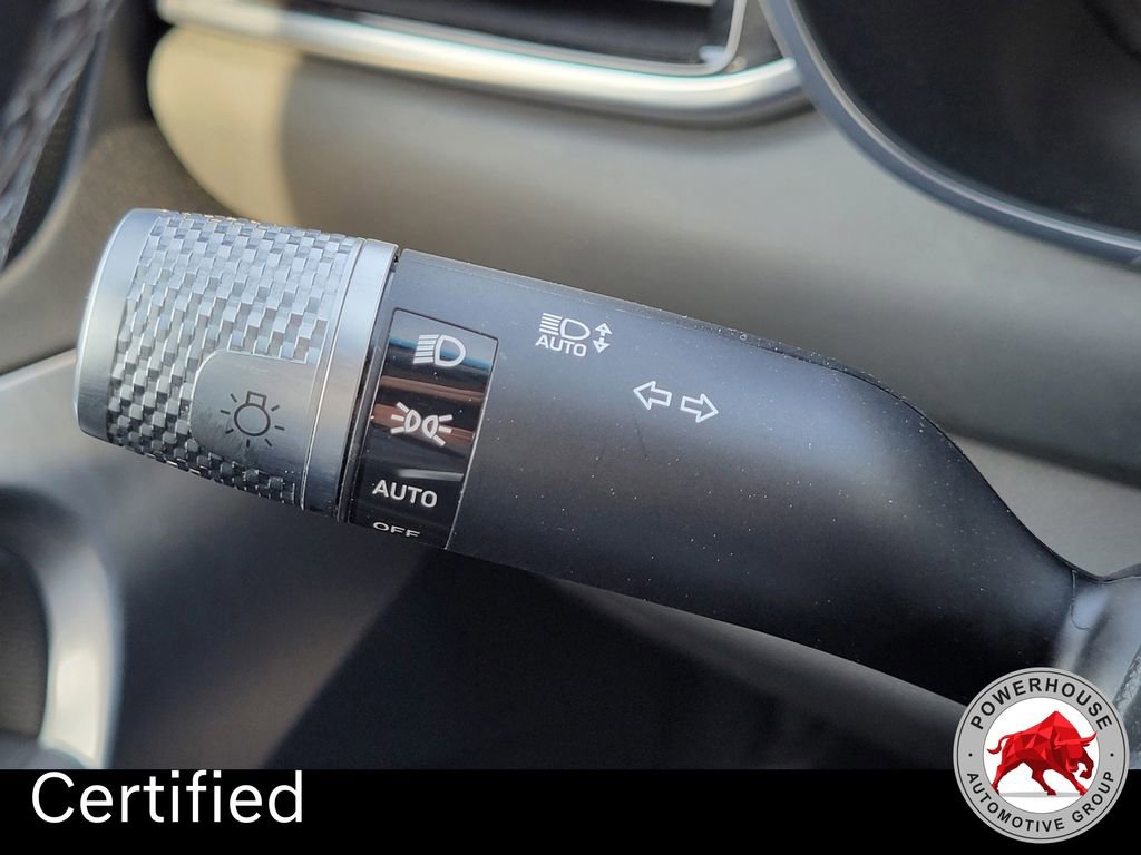 Used 2025 Genesis G70 2.5T image 29