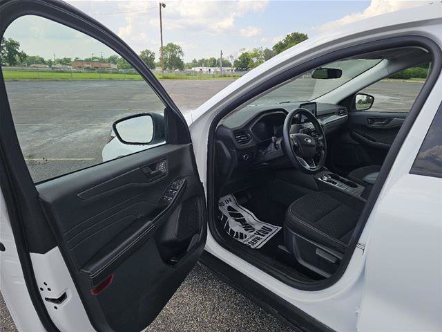 Certified 2025 Ford Escape Active AWD/4WD image 12