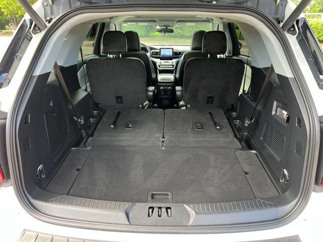 Certified 2023 Ford Explorer XLT w/ Equipment Group 202A AWD/4WD image 29