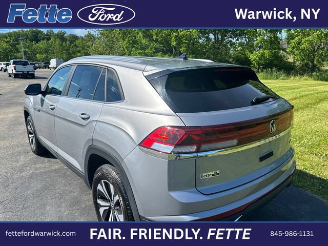 Used 2024 Volkswagen Atlas Cross Sport SE AWD/4WD image 11