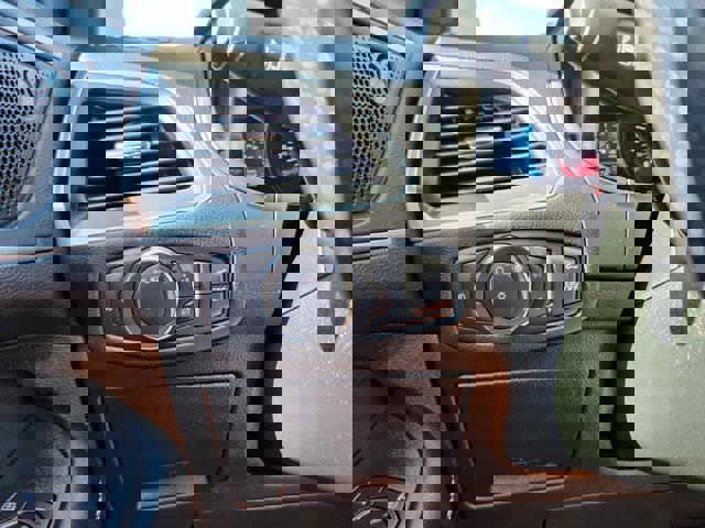 Certified 2022 Ford Edge ST w/ Cargo Accessory Package image 22